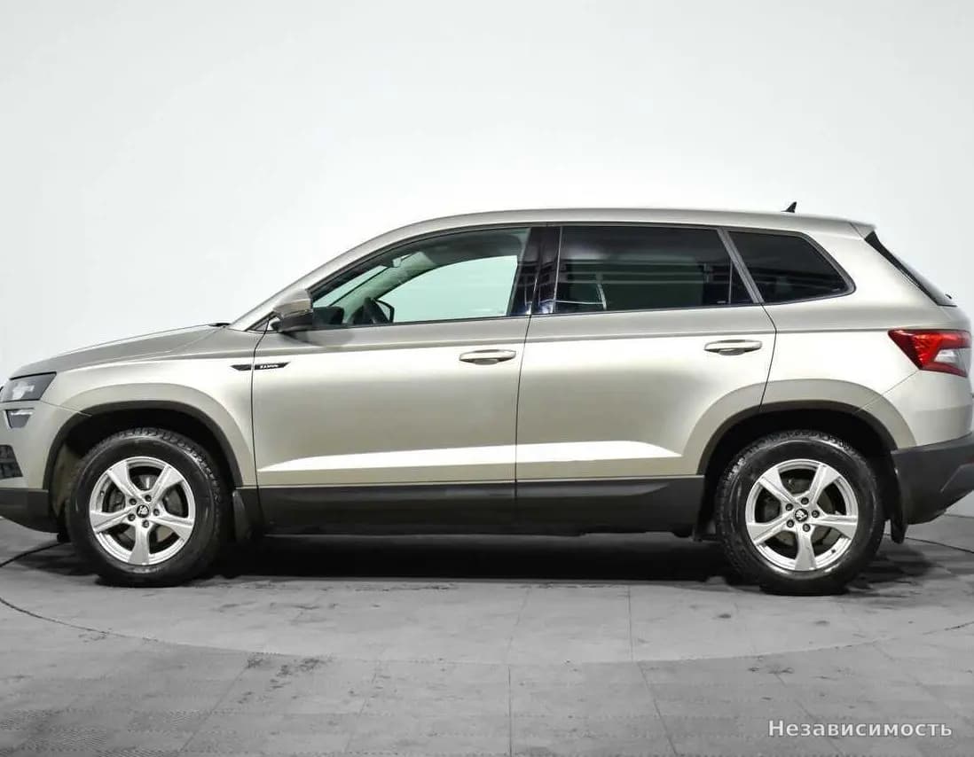 Skoda Karoq 2021 с пробегом — фото 8