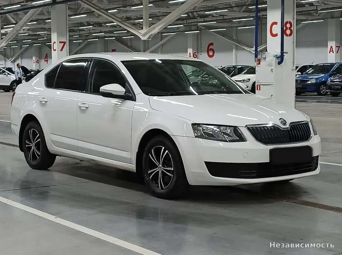 Skoda Octavia IV (A8) 2013 с пробегом — фото 3