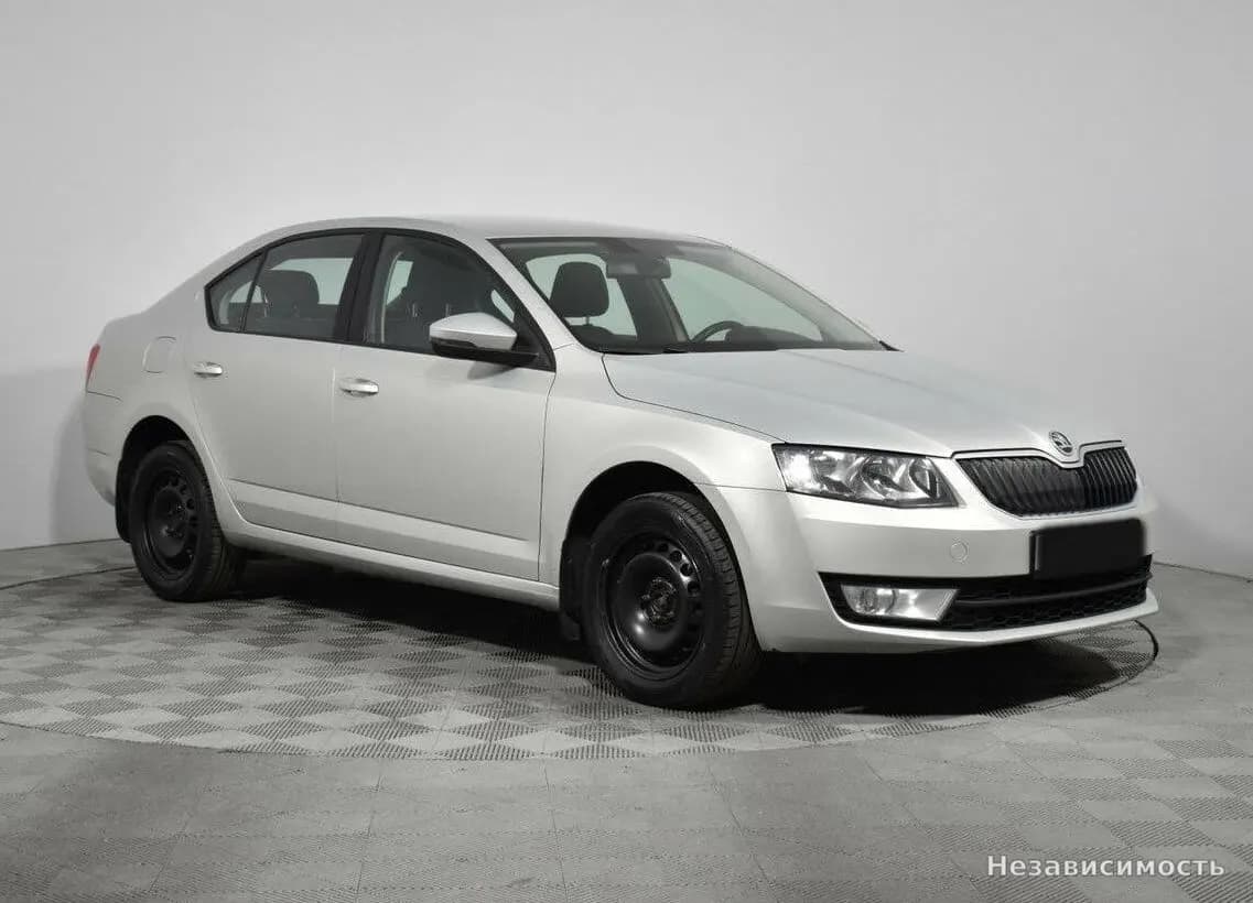 Skoda Octavia IV (A8) 2015 с пробегом — фото 3