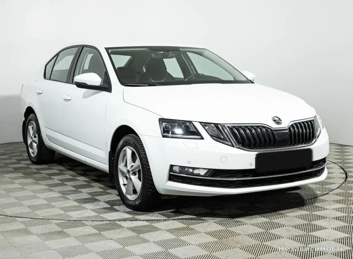 Skoda Octavia IV (A8) 2017 с пробегом — фото 3
