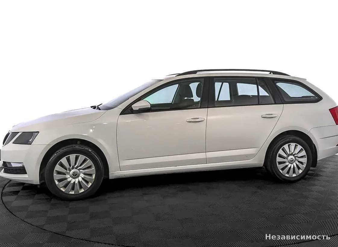 Skoda Octavia IV (A8) 2017 с пробегом — фото 8