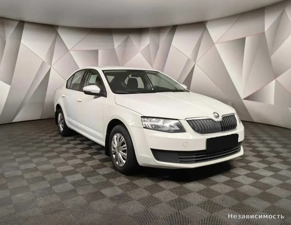 Skoda Octavia IV (A8) 2015 с пробегом — фото 3