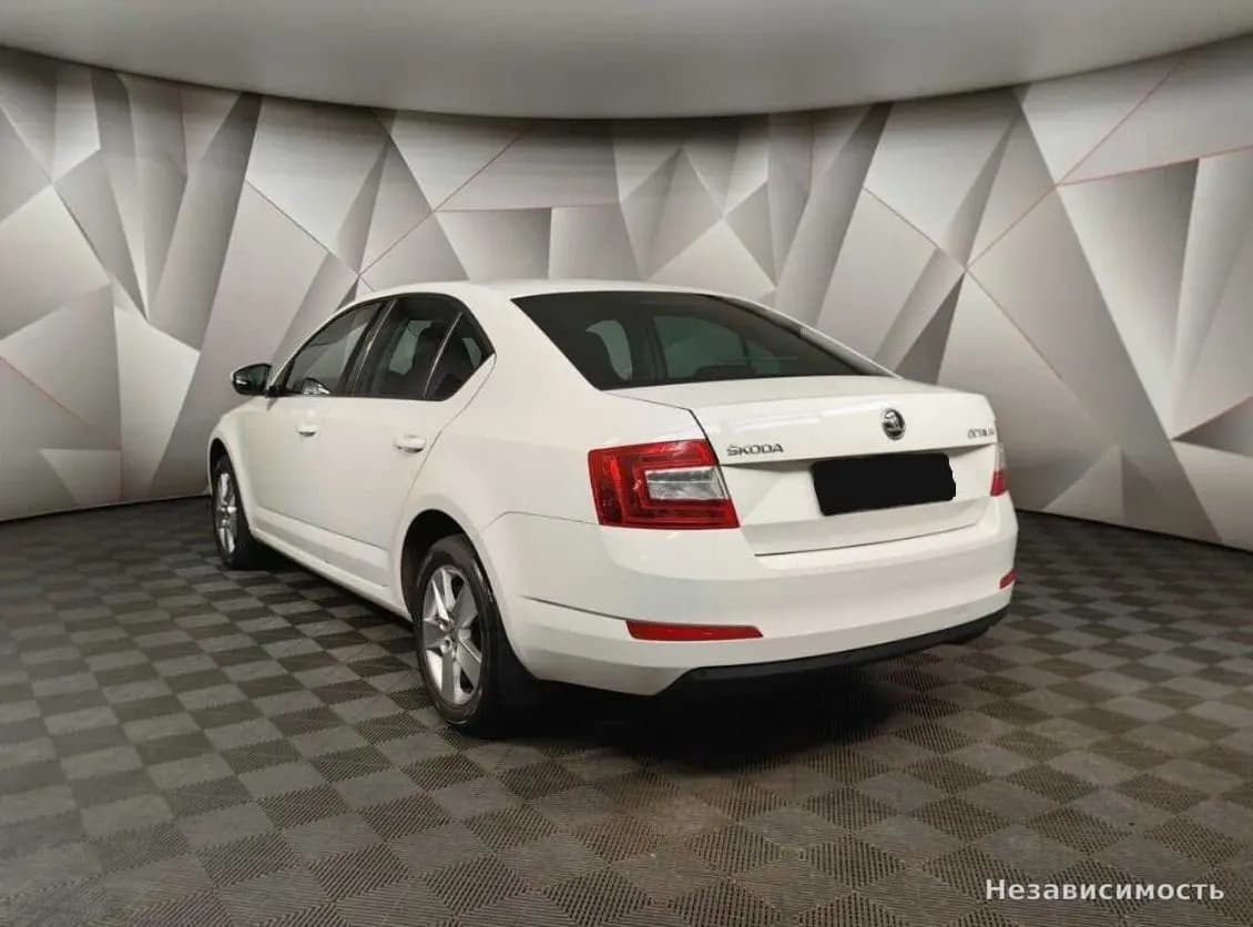 Skoda Octavia IV (A8) 2015 с пробегом — фото 4