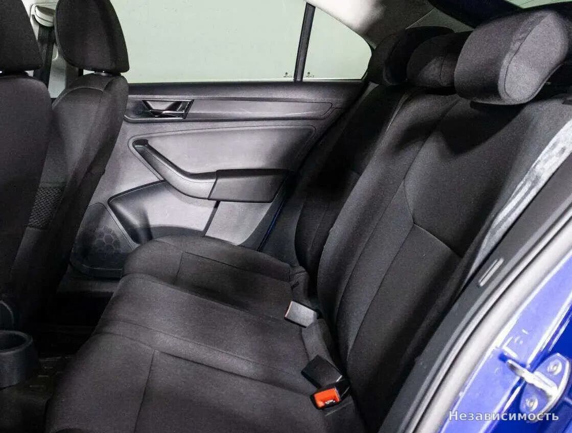 Skoda Rapid 2017 с пробегом — фото 9