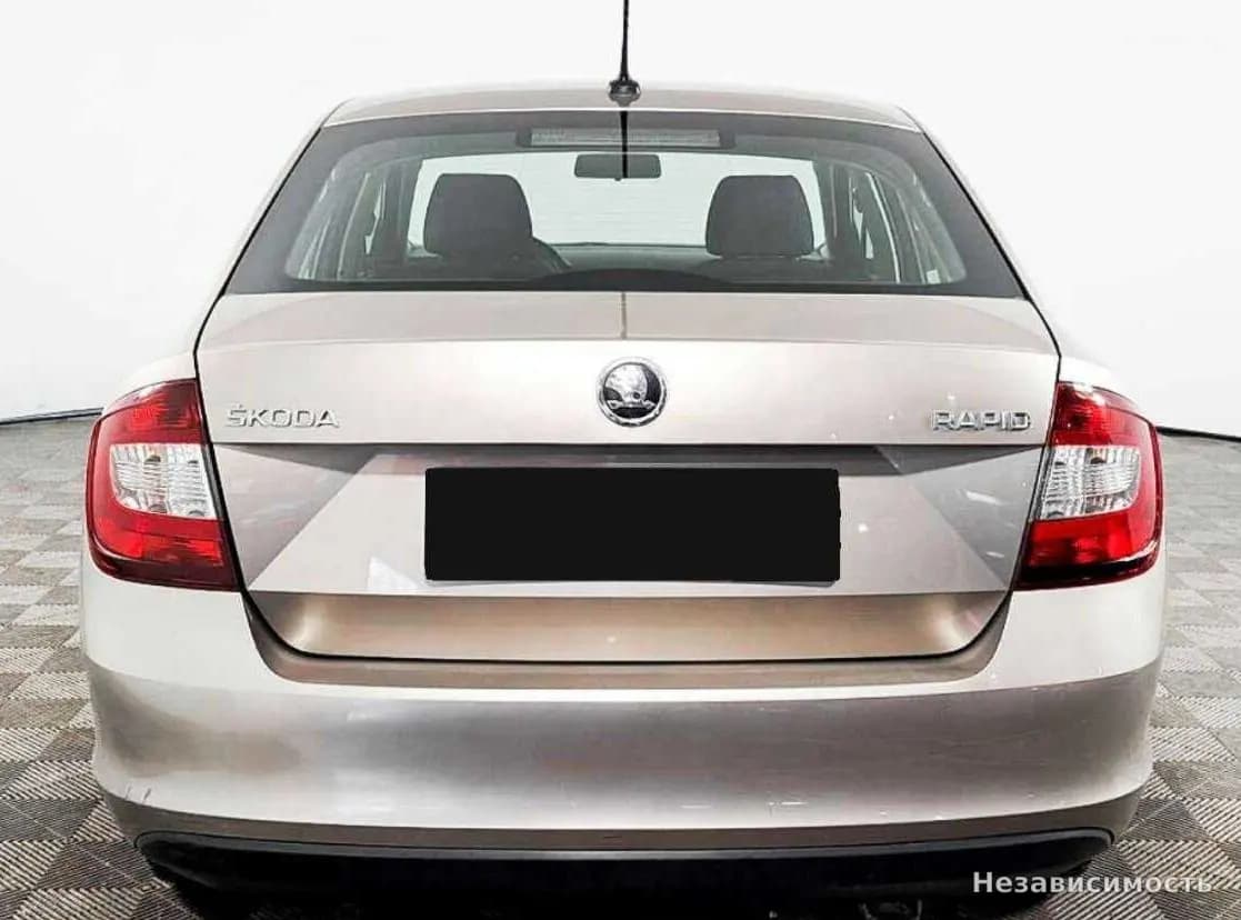 Skoda Rapid 2018 с пробегом — фото 5