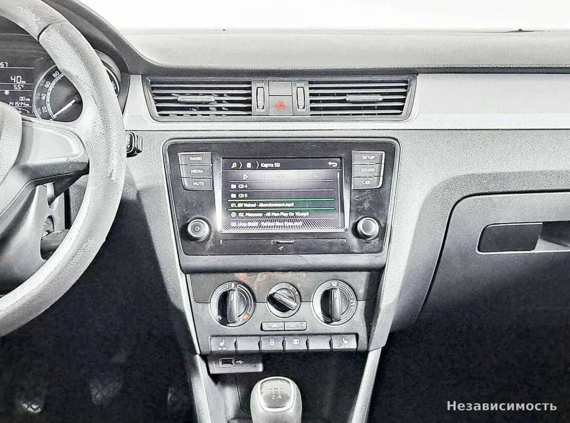 Skoda Rapid 2018 с пробегом — фото 10