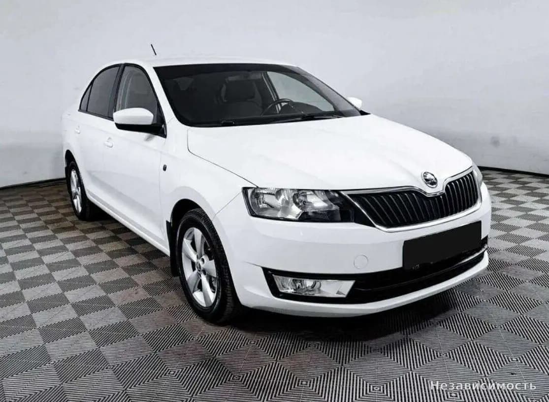 Skoda Rapid 2014 с пробегом — фото 3