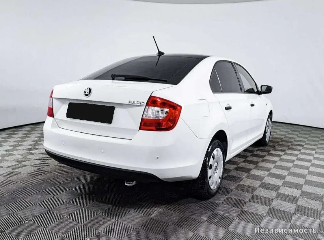 Skoda Rapid 2017 с пробегом — фото 5