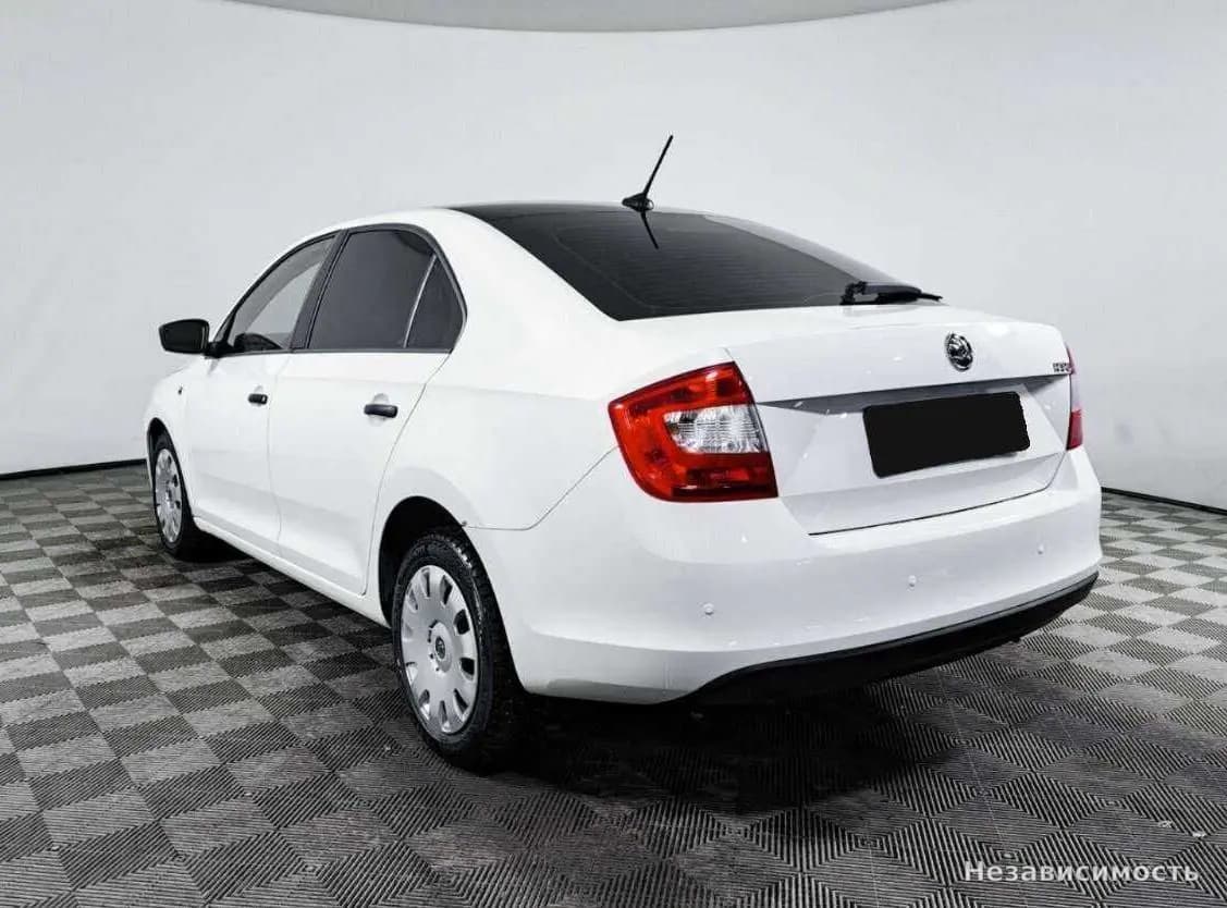Skoda Rapid 2017 с пробегом — фото 7