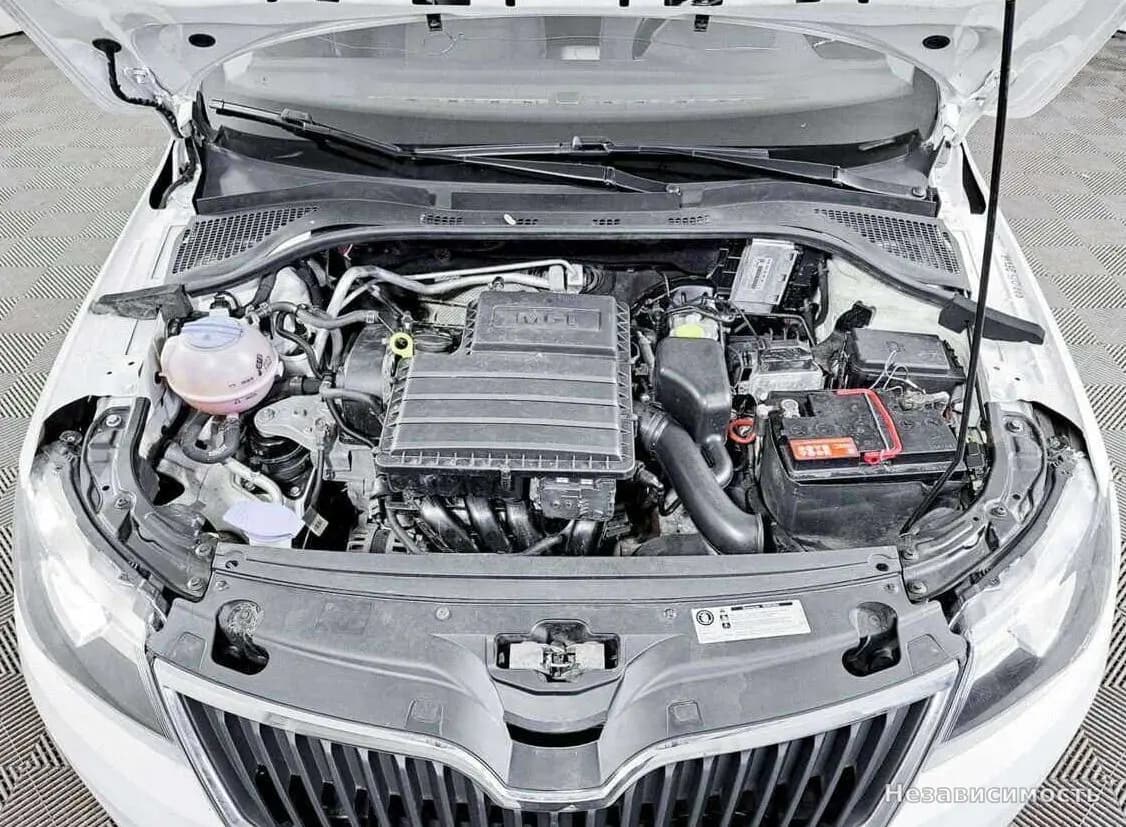 Skoda Rapid 2017 с пробегом — фото 9