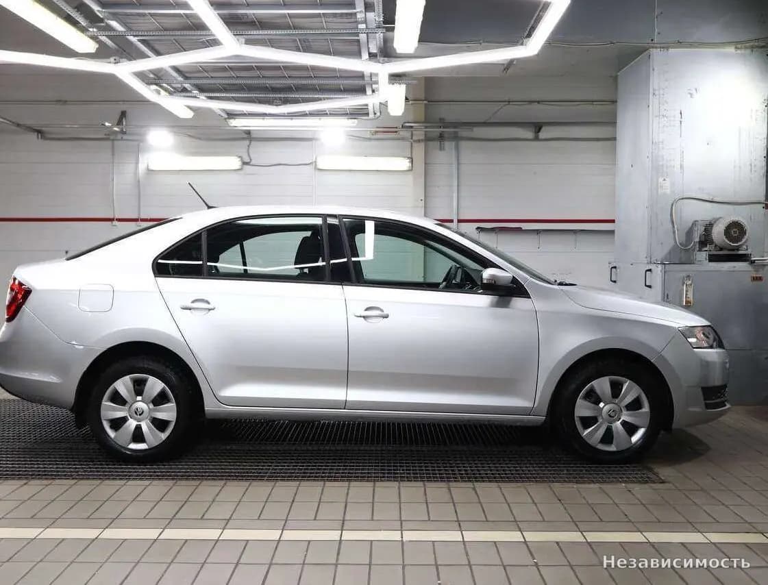 Skoda Rapid 2018 с пробегом — фото 2