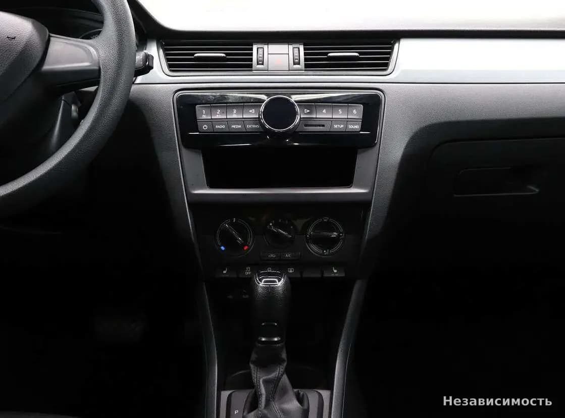 Skoda Rapid 2018 с пробегом — фото 8