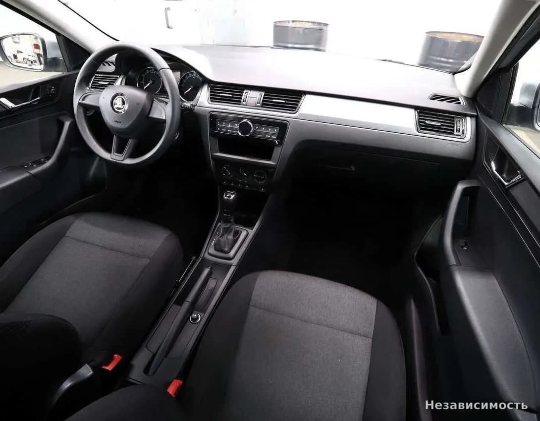 Skoda Rapid 2018 с пробегом — фото 9
