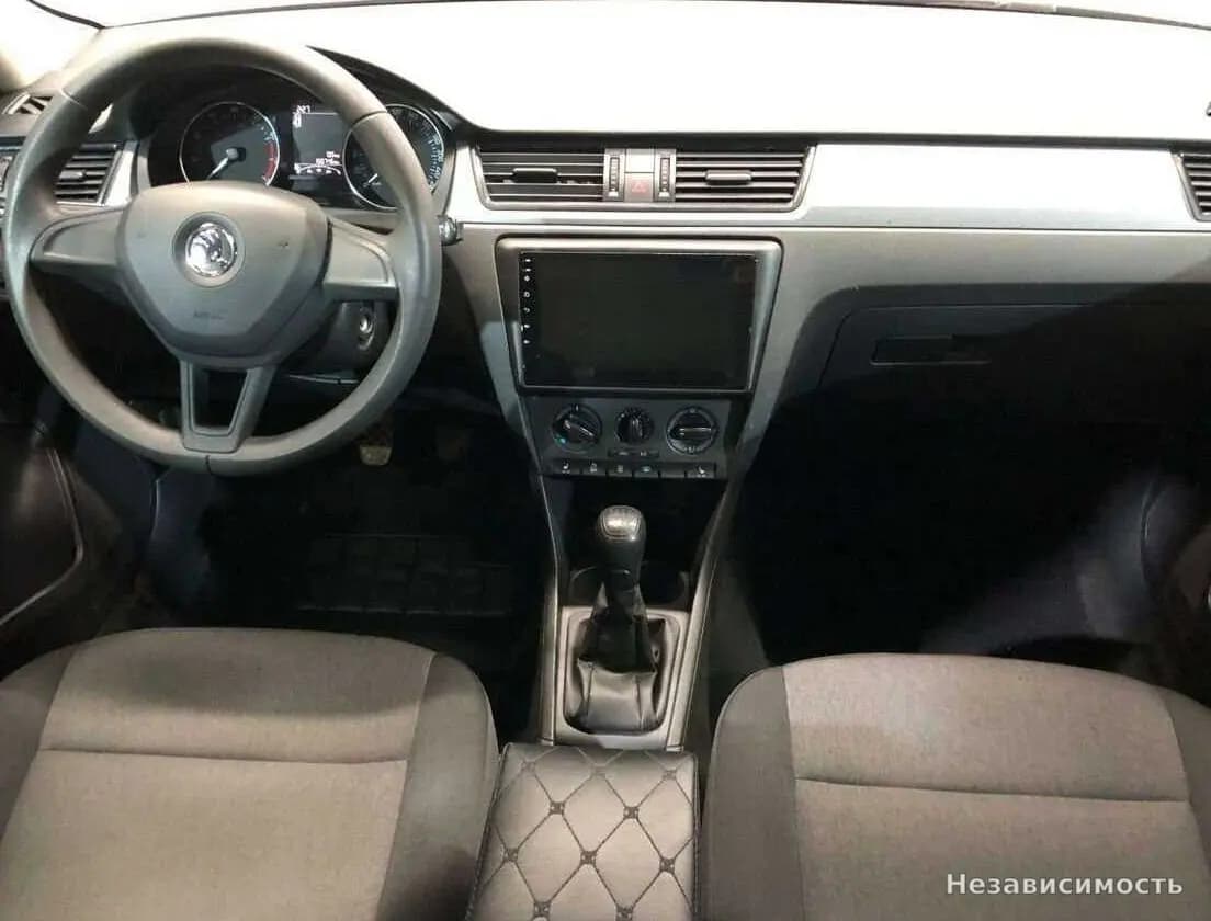 Skoda Rapid 2015 с пробегом — фото 9