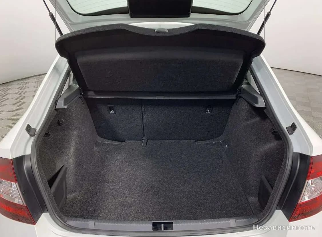 Skoda Rapid 2019 с пробегом — фото 10