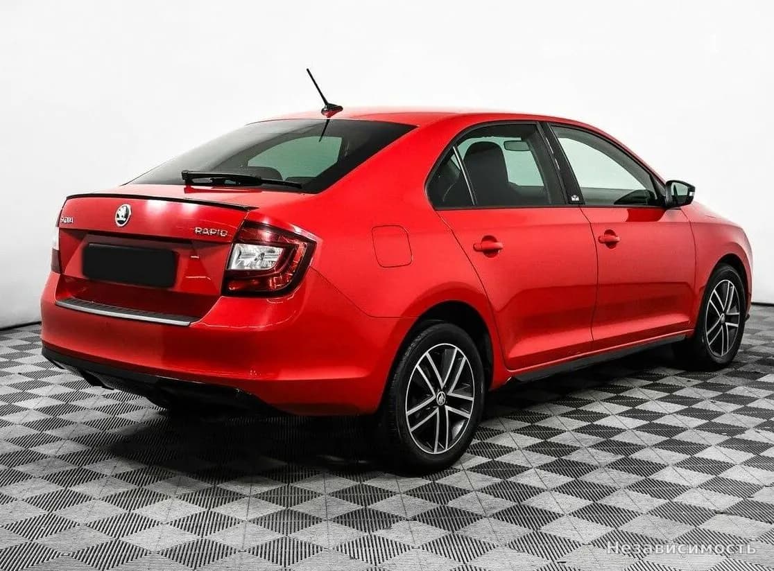 Skoda Rapid 2018 с пробегом — фото 5
