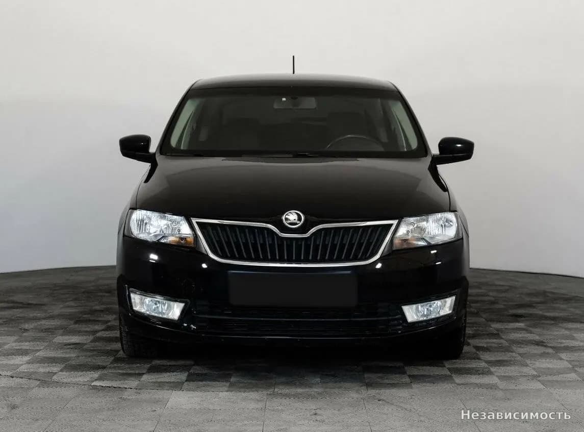 Skoda Rapid 2015 с пробегом — фото 2