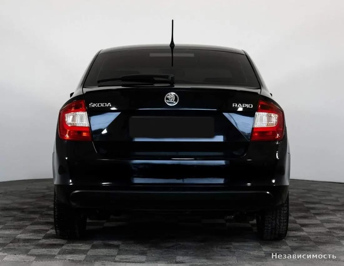 Skoda Rapid 2015 с пробегом — фото 6