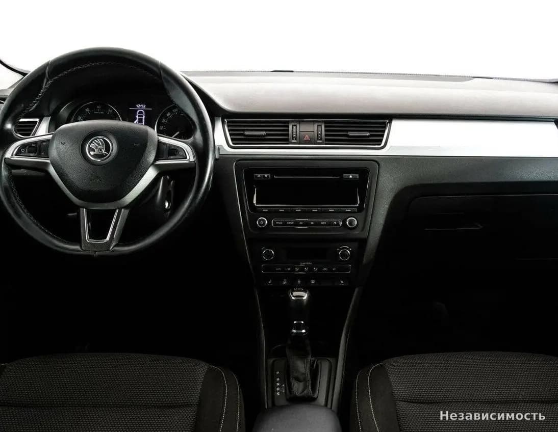 Skoda Rapid 2015 с пробегом — фото 10