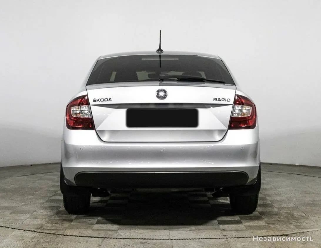 Skoda Rapid 2018 с пробегом — фото 6