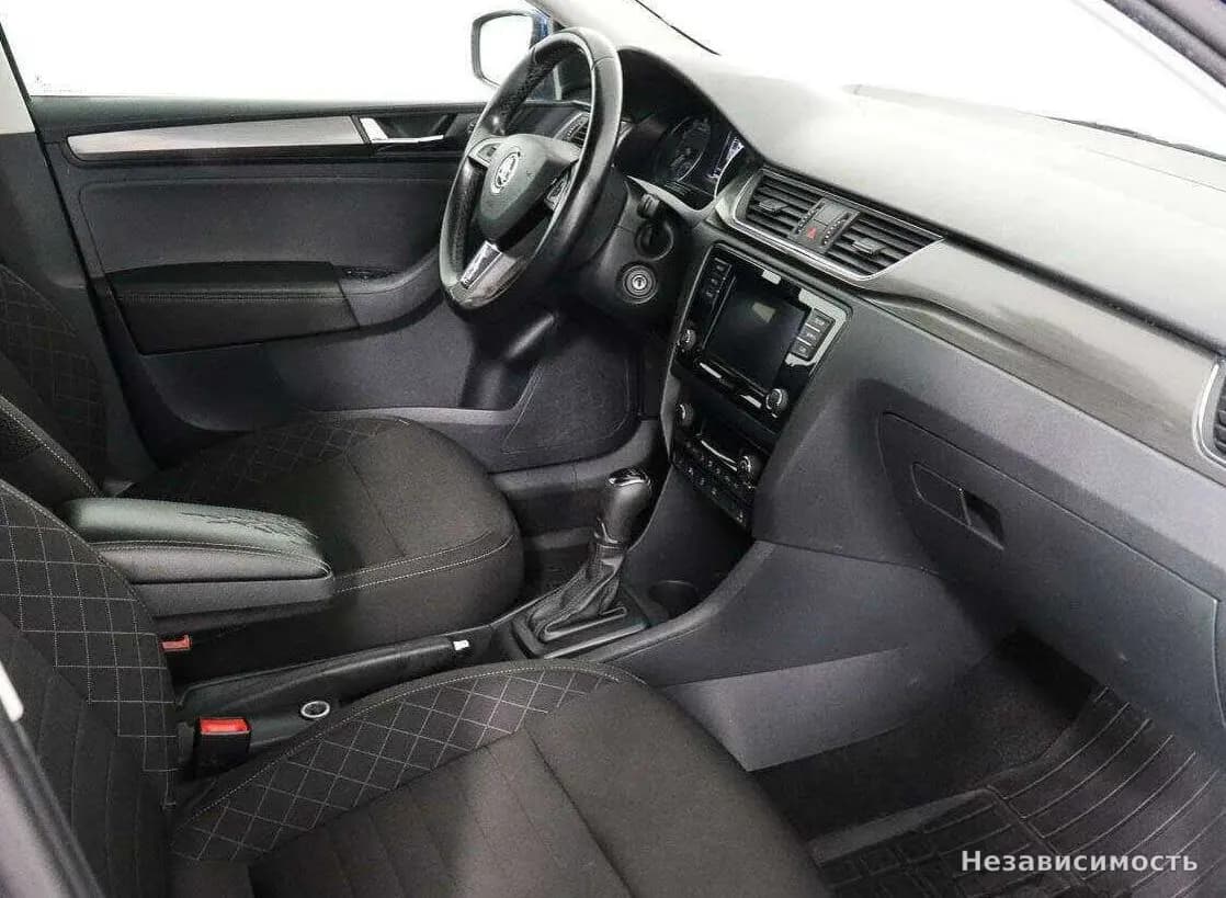 Skoda Rapid 2018 с пробегом — фото 7