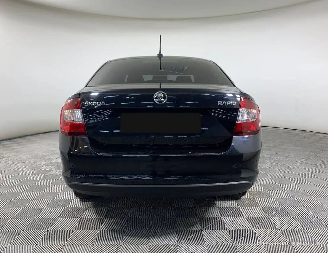 Skoda Rapid 2018 с пробегом — фото 6