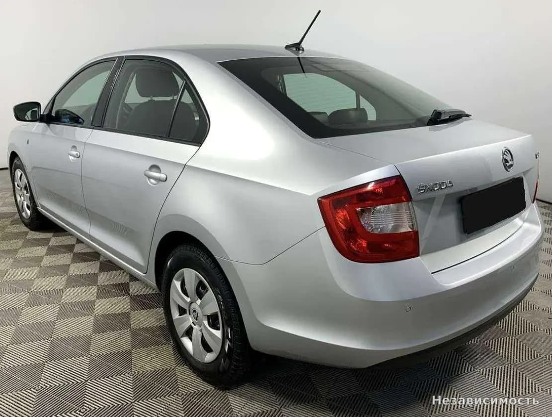 Skoda Rapid 2017 с пробегом — фото 6
