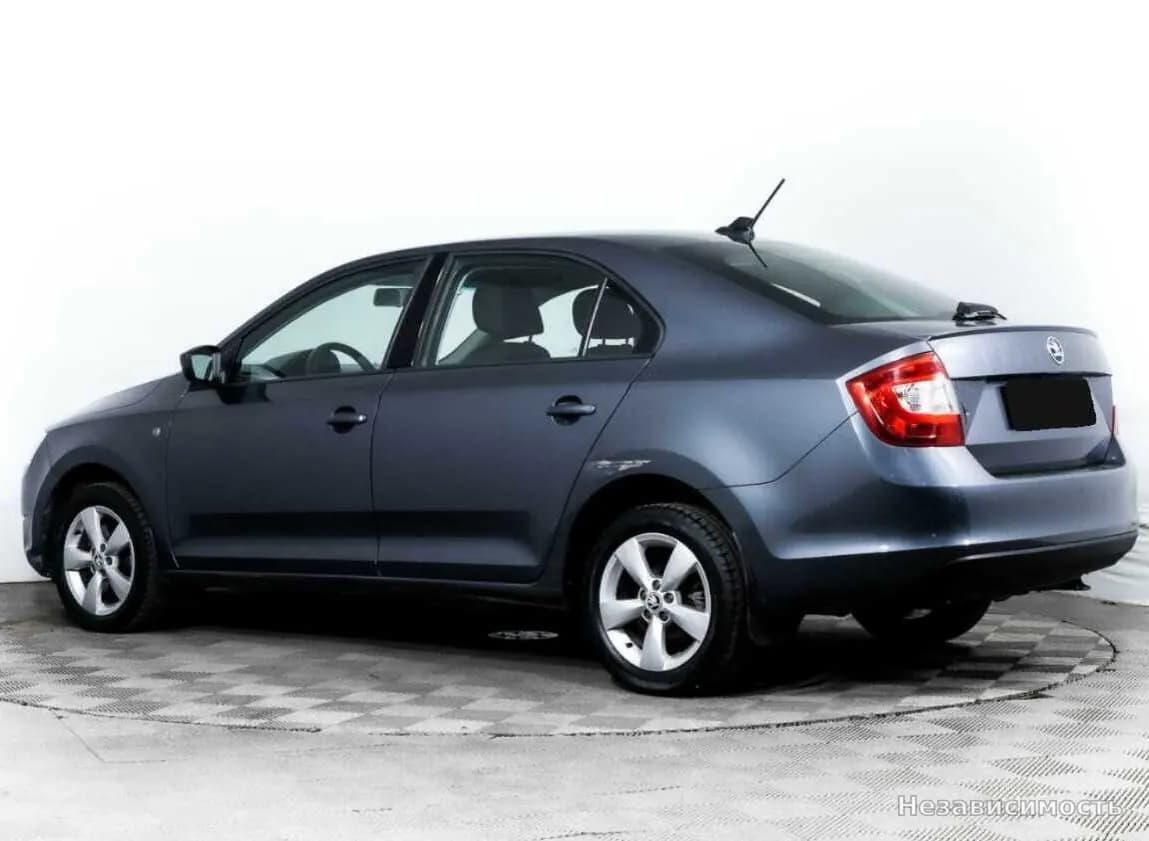 Skoda Rapid 2014 с пробегом — фото 6