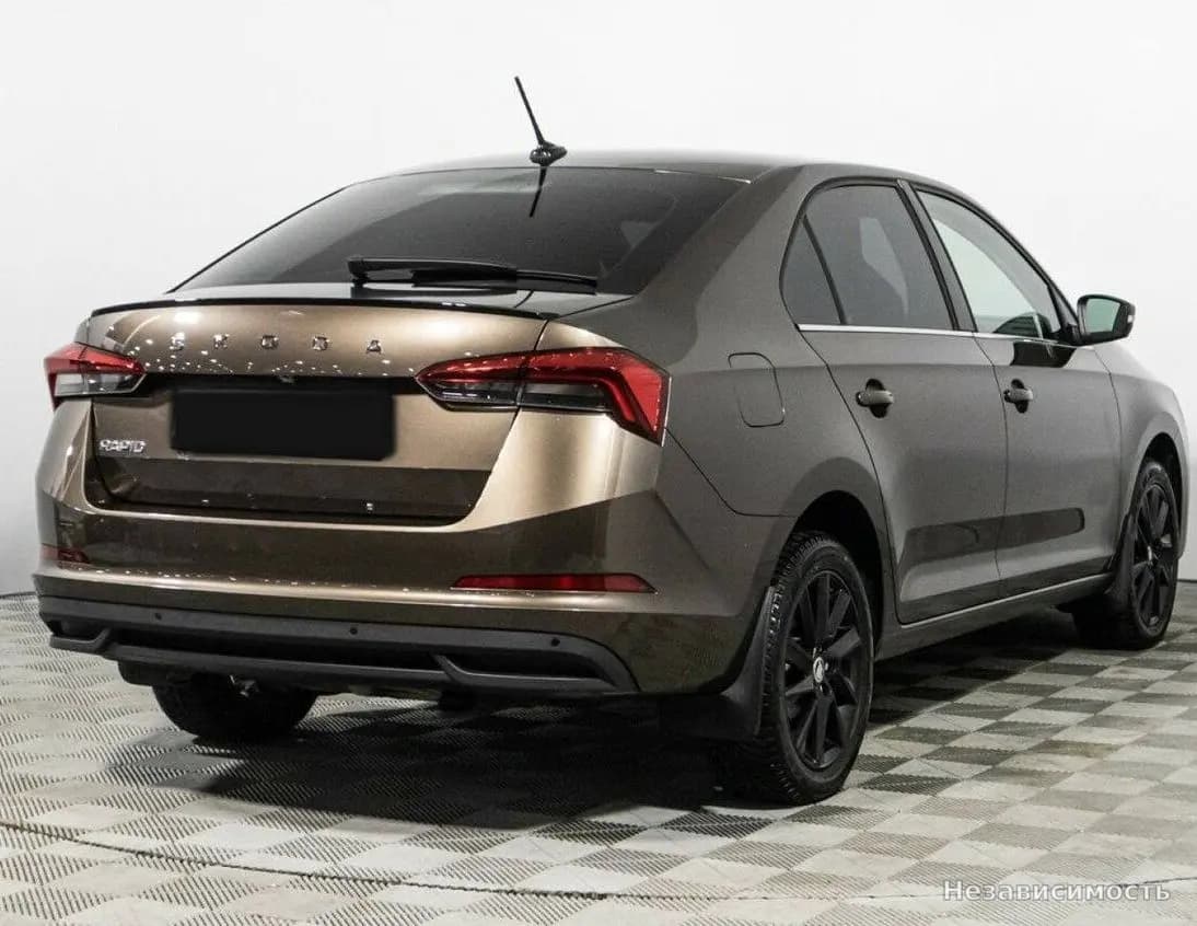 Skoda Rapid 2022 с пробегом — фото 5