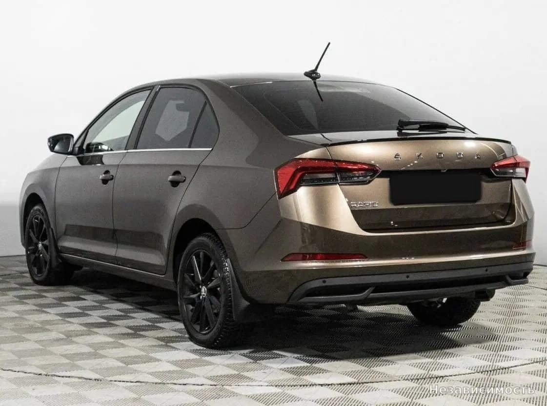 Skoda Rapid 2022 с пробегом — фото 7