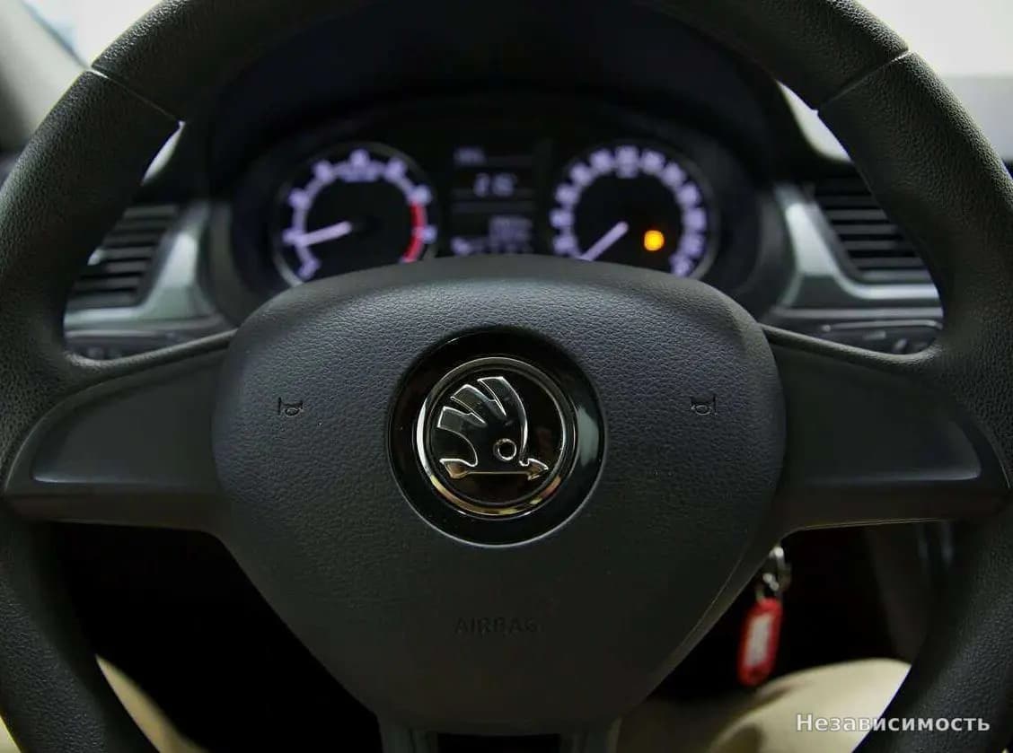 Skoda Rapid 2018 с пробегом — фото 5
