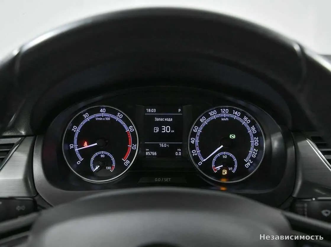 Skoda Rapid 2019 с пробегом — фото 6
