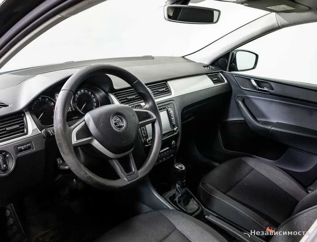 Skoda Rapid 2016 с пробегом — фото 9