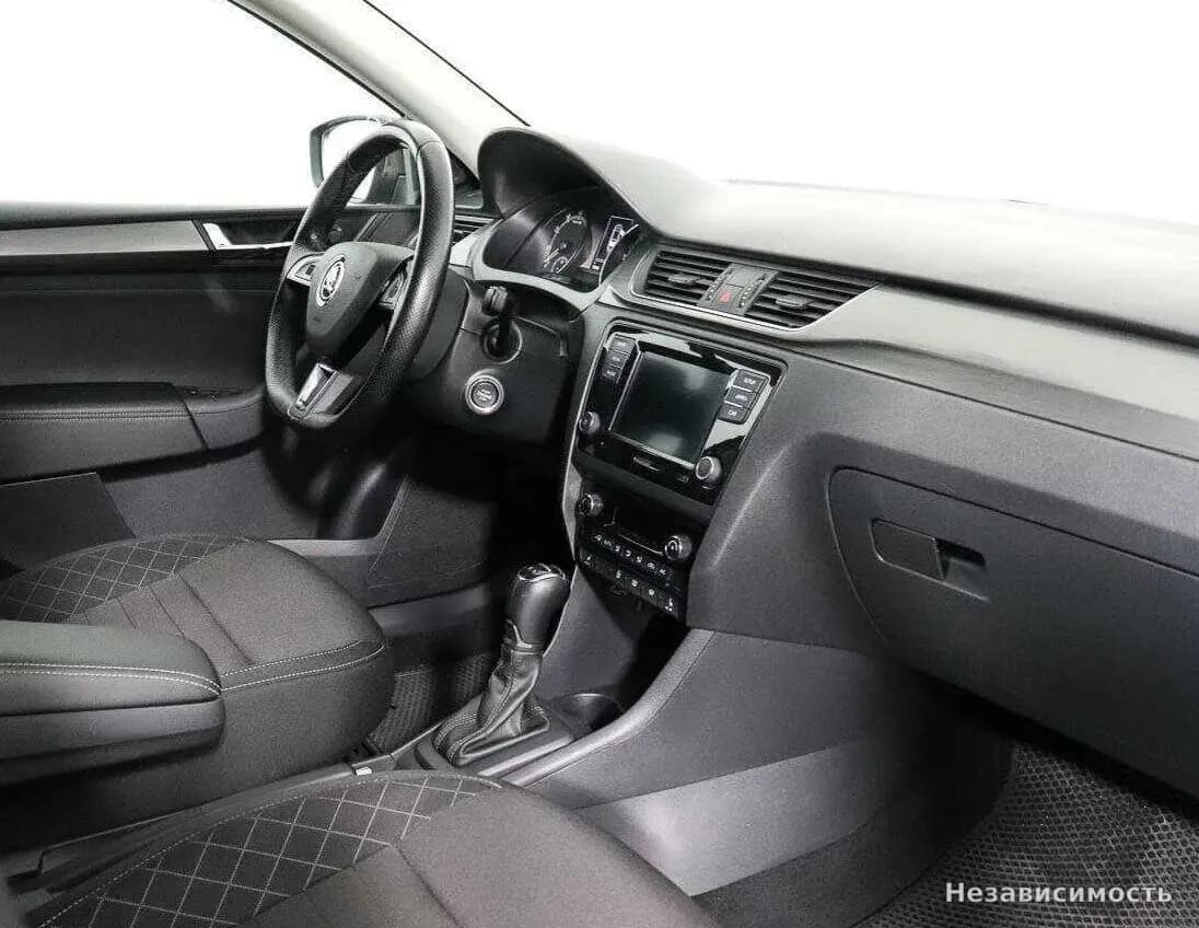 Skoda Rapid 2019 с пробегом — фото 7