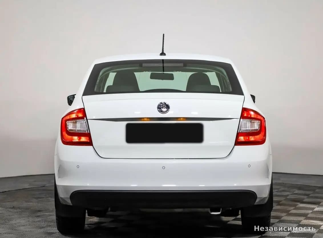 Skoda Rapid 2015 с пробегом — фото 5