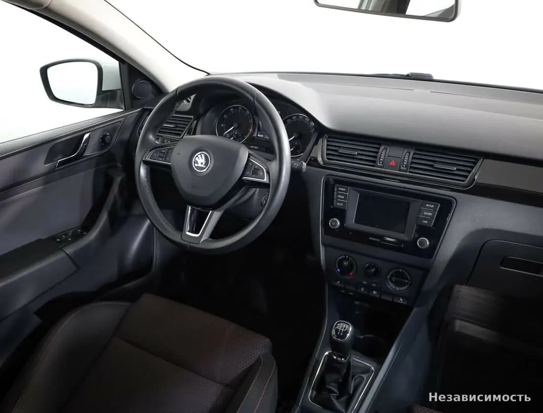 Skoda Rapid 2015 с пробегом — фото 7