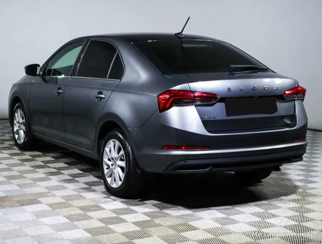 Skoda Rapid 2022 с пробегом — фото 6