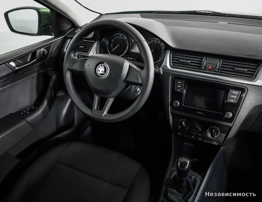 Skoda Rapid 2018 с пробегом — фото 7