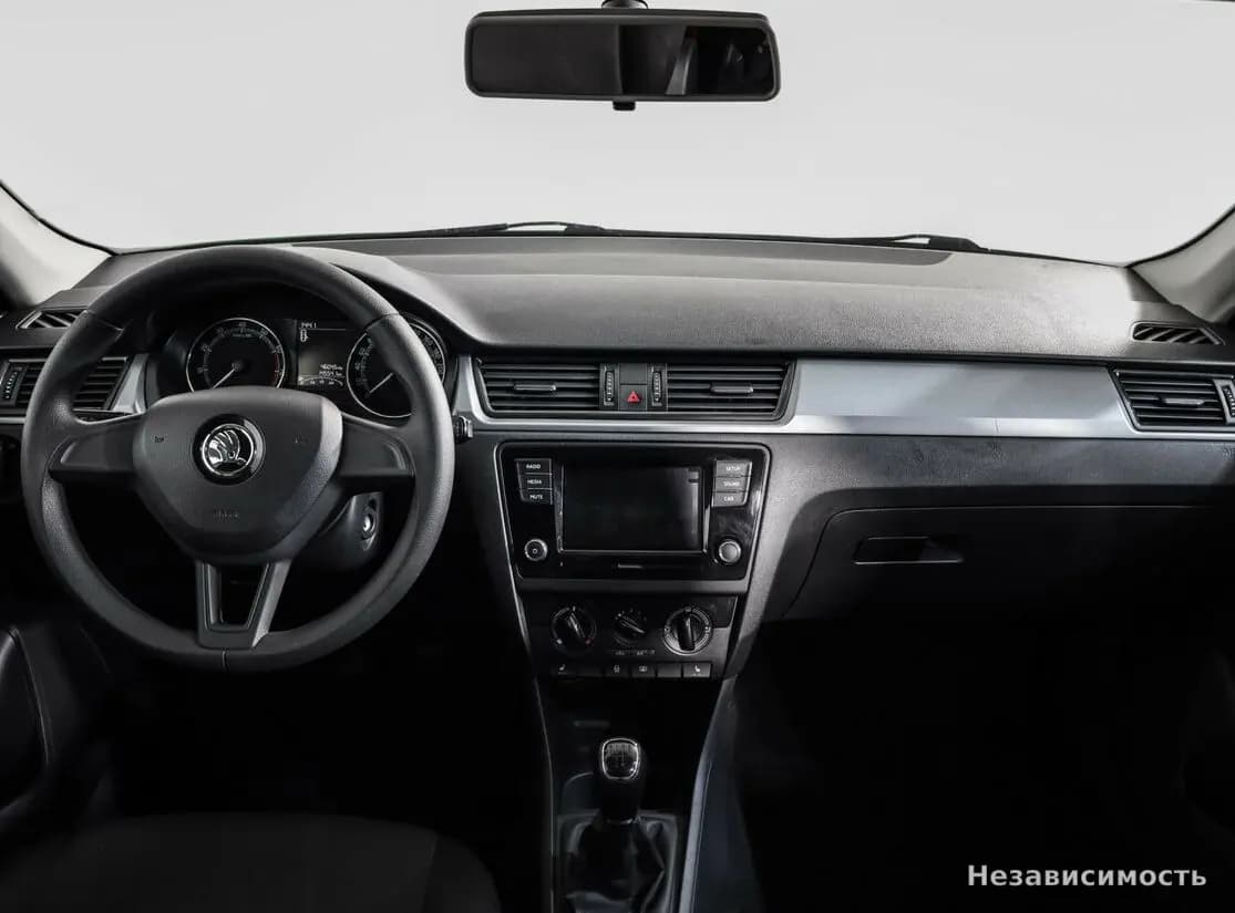 Skoda Rapid 2018 с пробегом — фото 8
