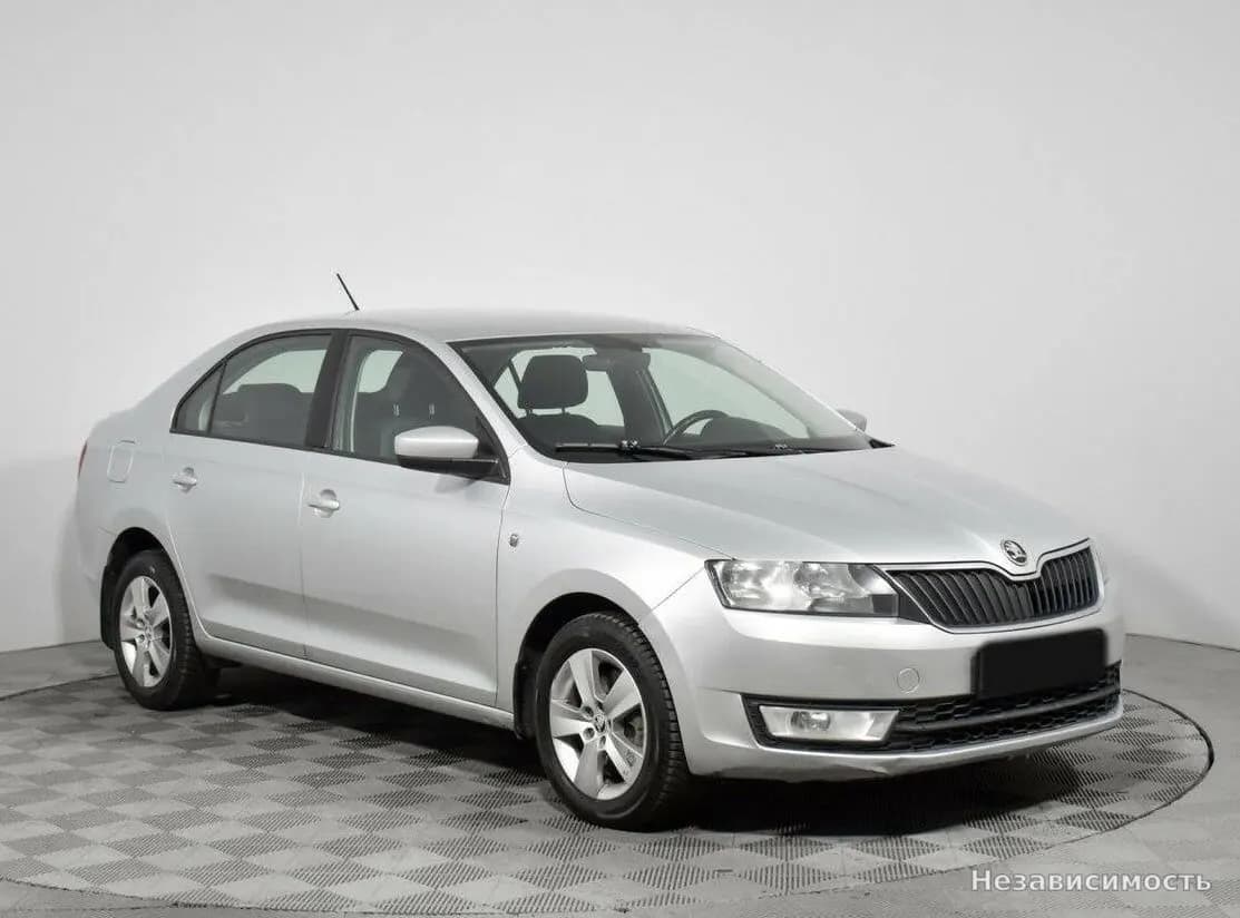Skoda Rapid 2017 с пробегом — фото 3
