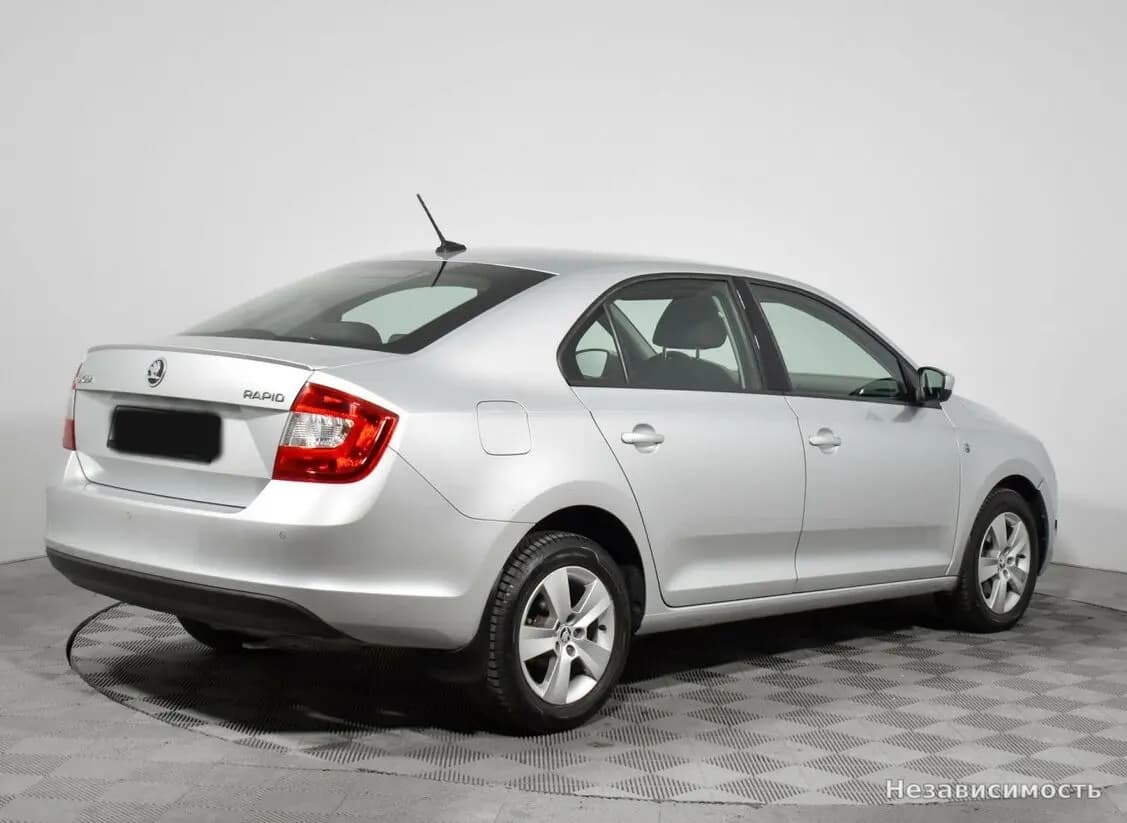 Skoda Rapid 2017 с пробегом — фото 5