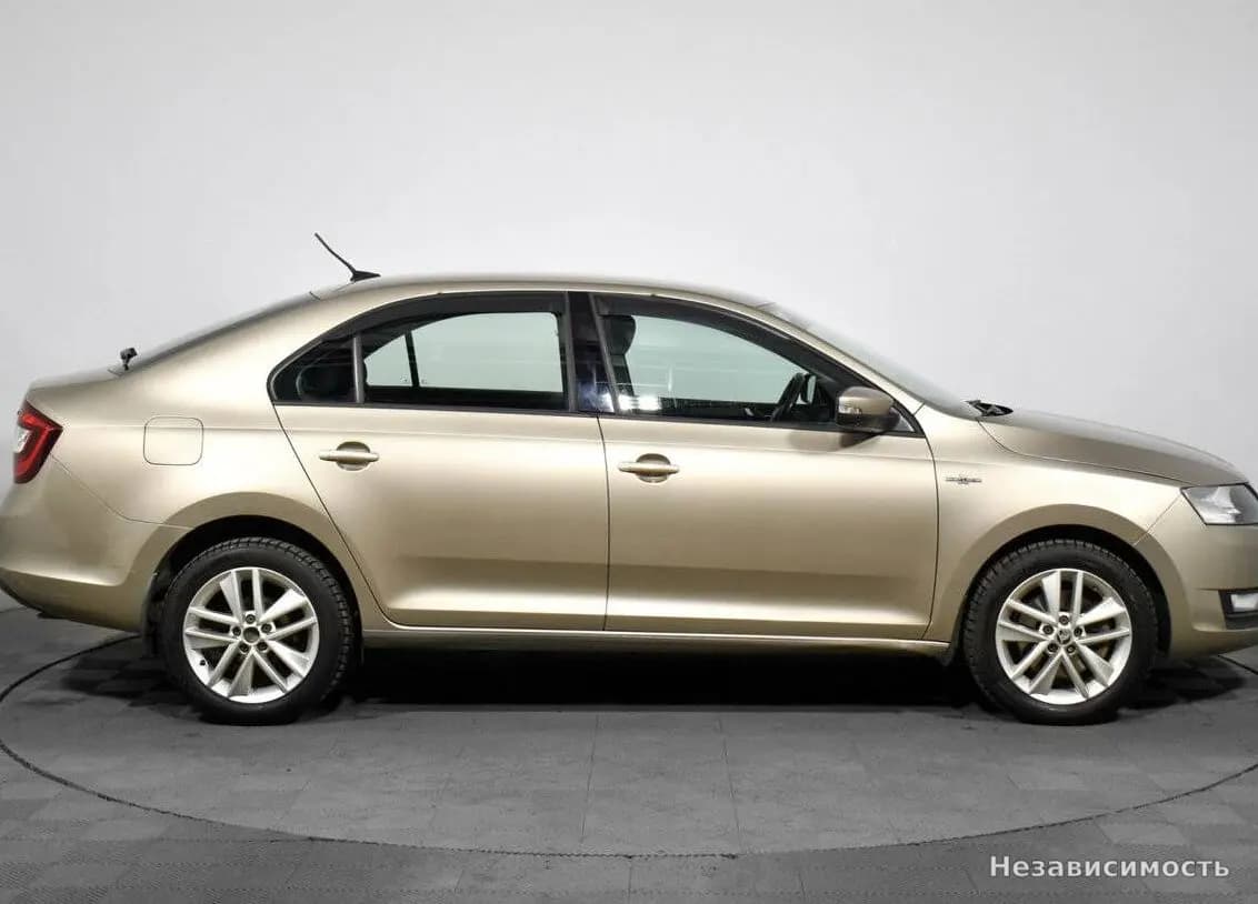 Skoda Rapid 2019 с пробегом — фото 4