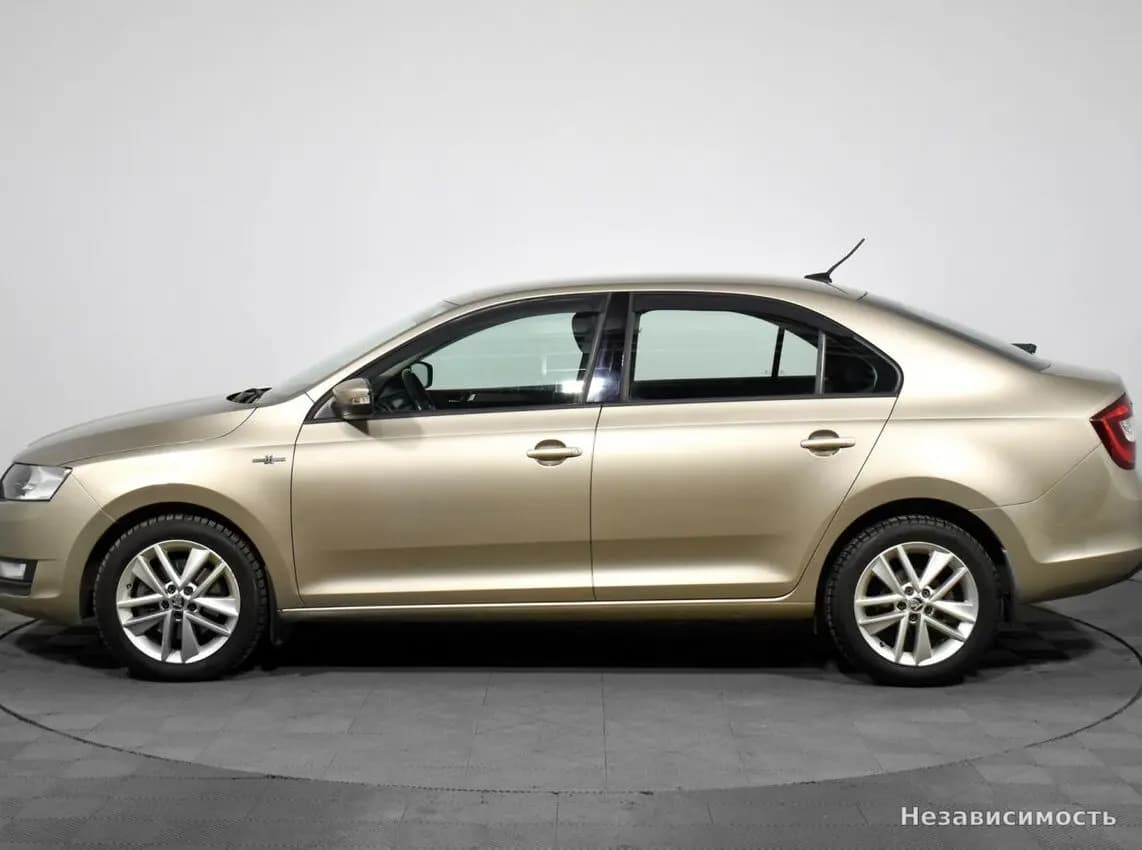 Skoda Rapid 2019 с пробегом — фото 8
