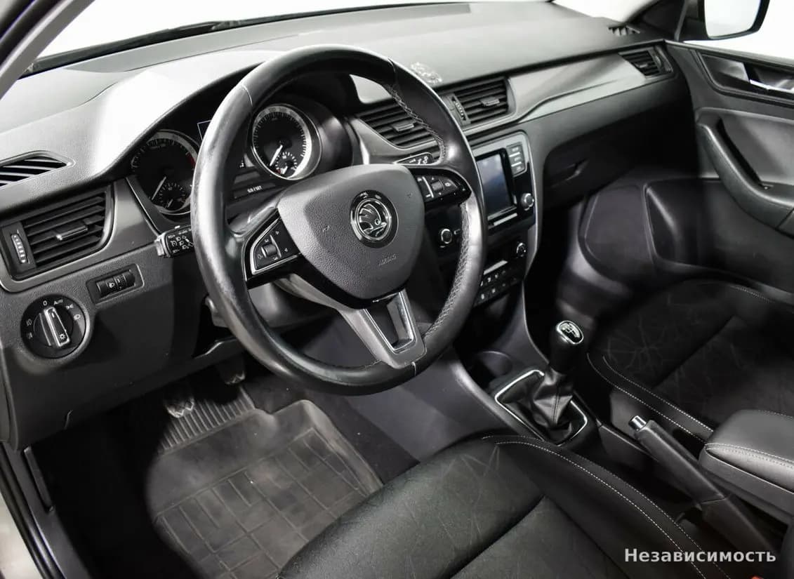 Skoda Rapid 2019 с пробегом — фото 9
