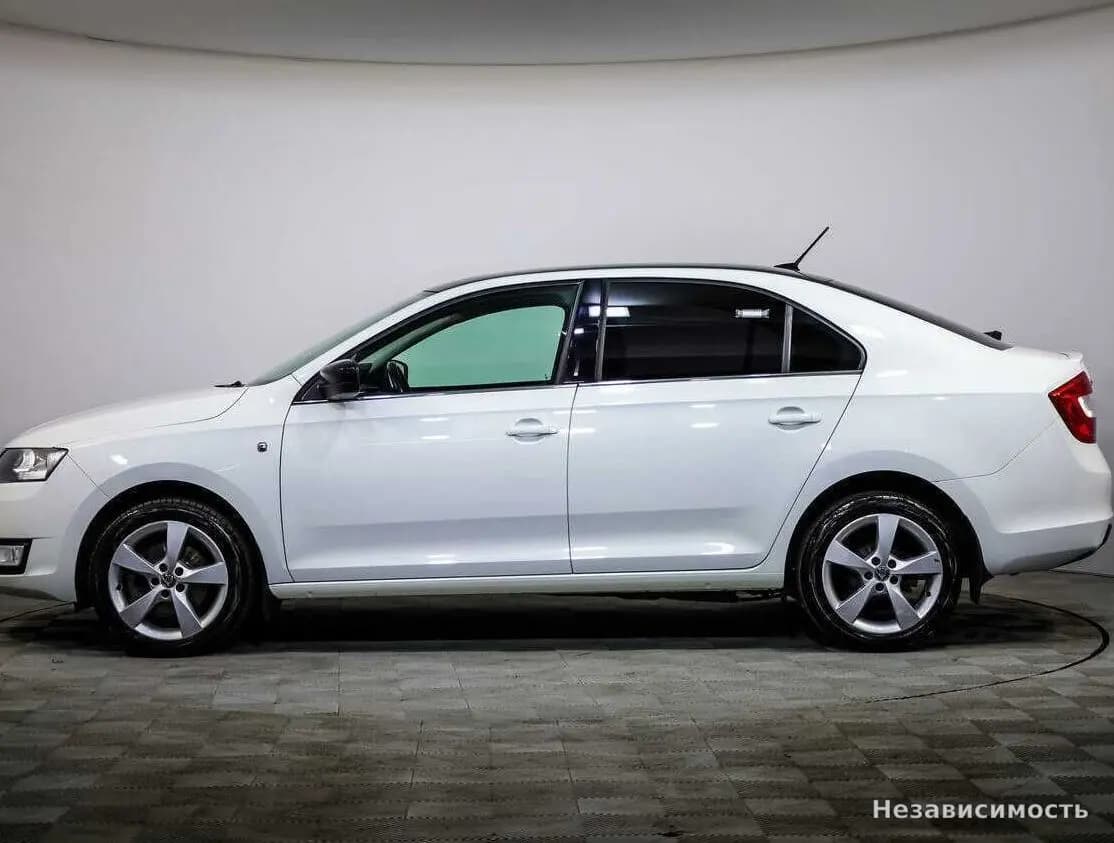 Skoda Rapid 2017 с пробегом — фото 7