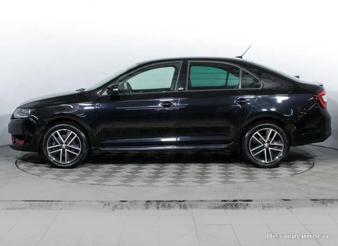 Skoda Rapid 2018 с пробегом — фото 8