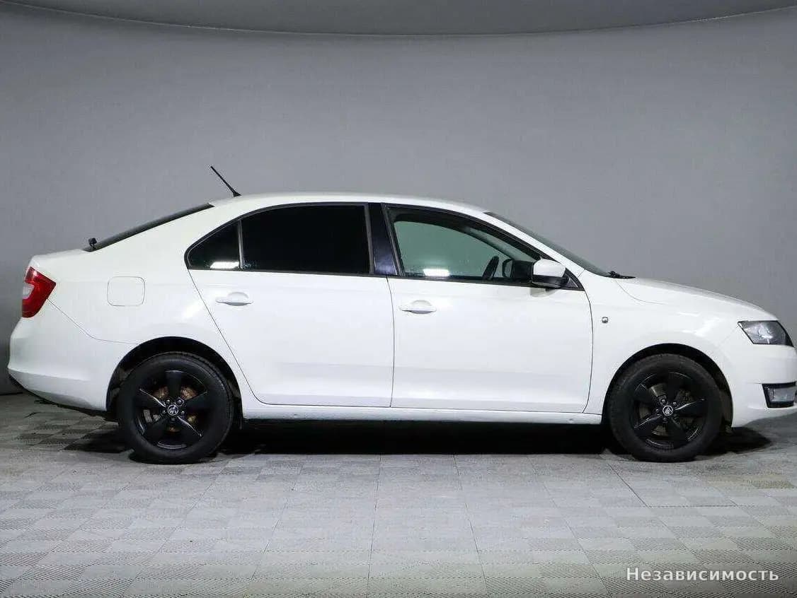 Skoda Rapid 2014 с пробегом — фото 4