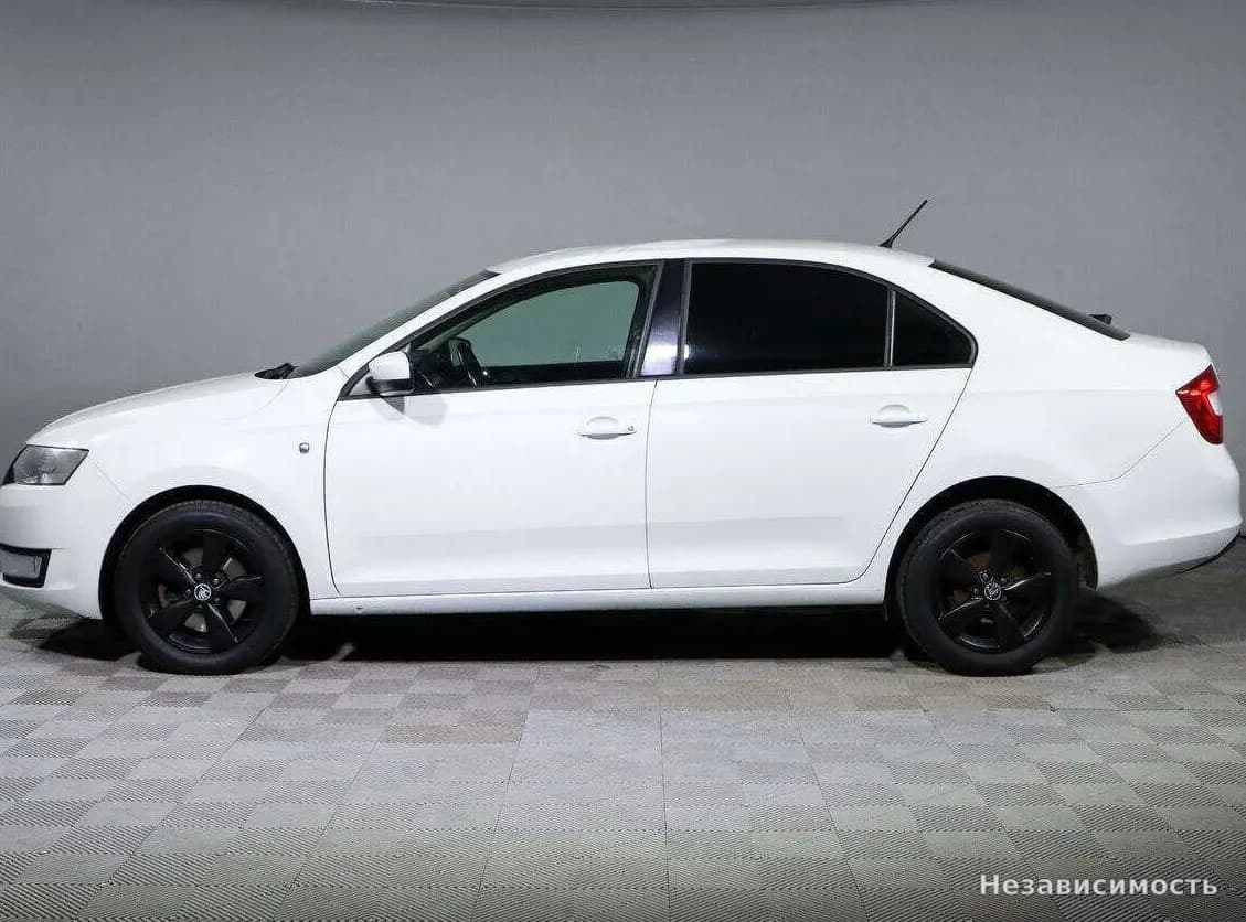 Skoda Rapid 2014 с пробегом — фото 7
