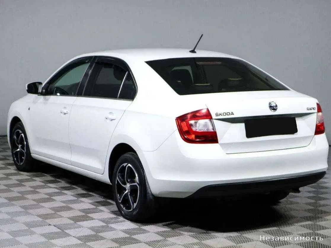 Skoda Rapid 2016 с пробегом — фото 5