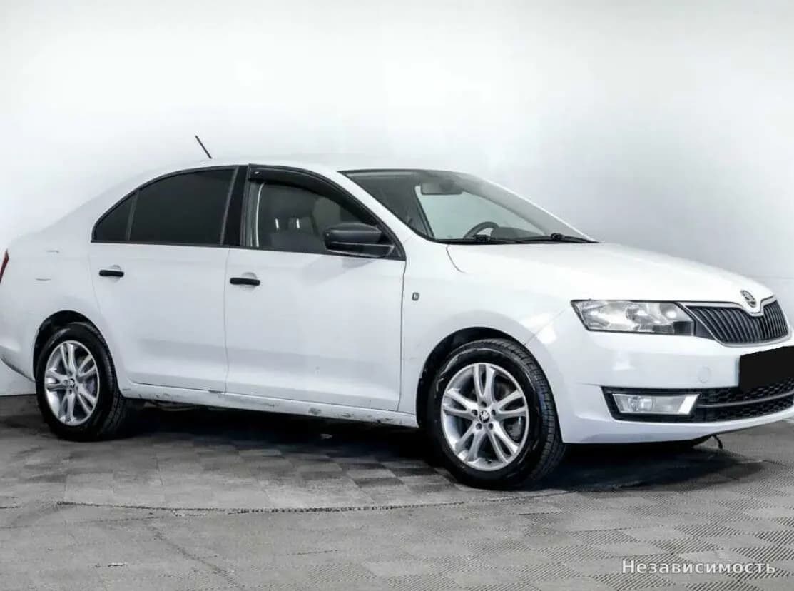 Skoda Rapid 2014 с пробегом — фото 3